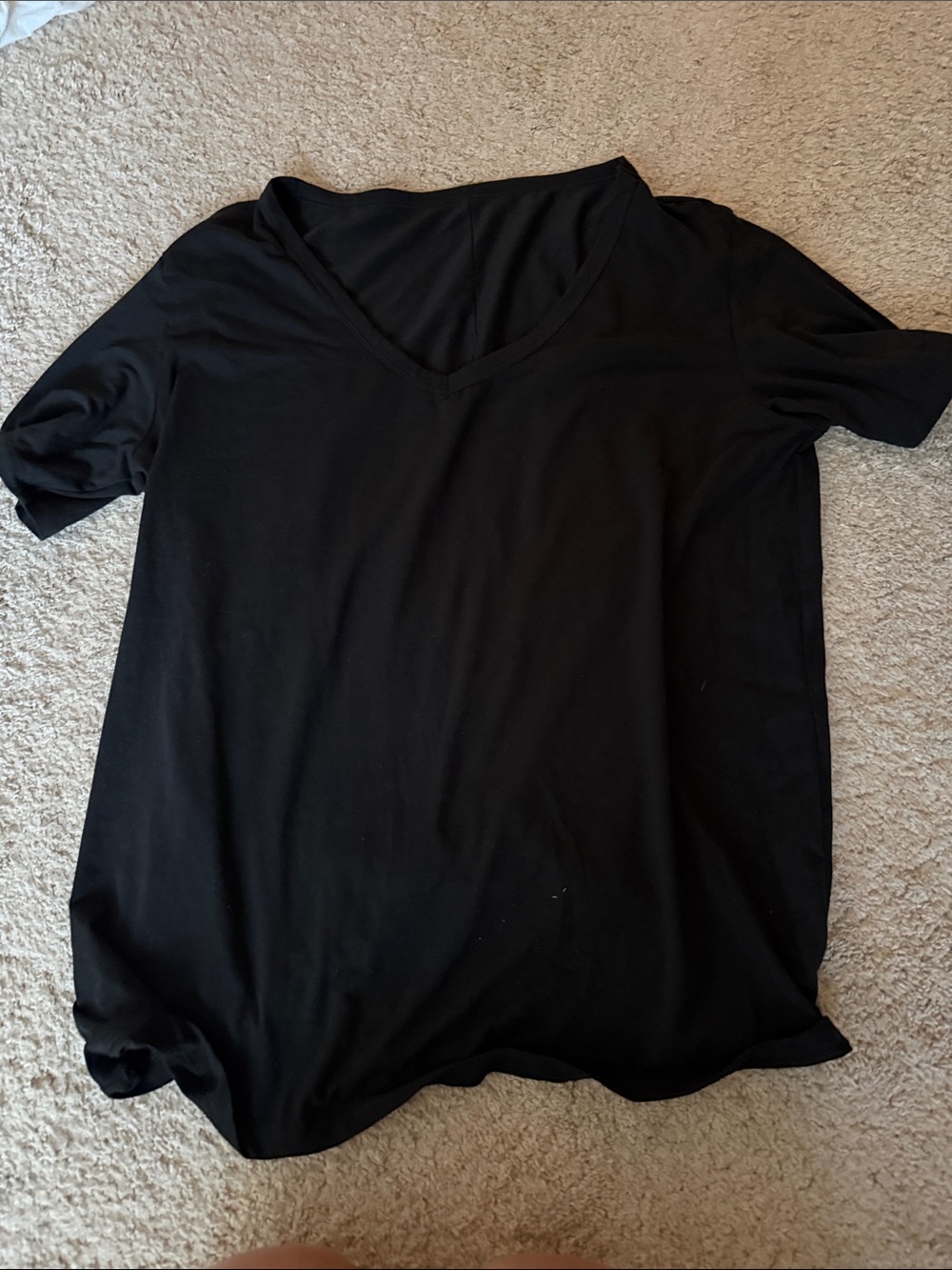 Alo size s Classic V-Neck Black Tee